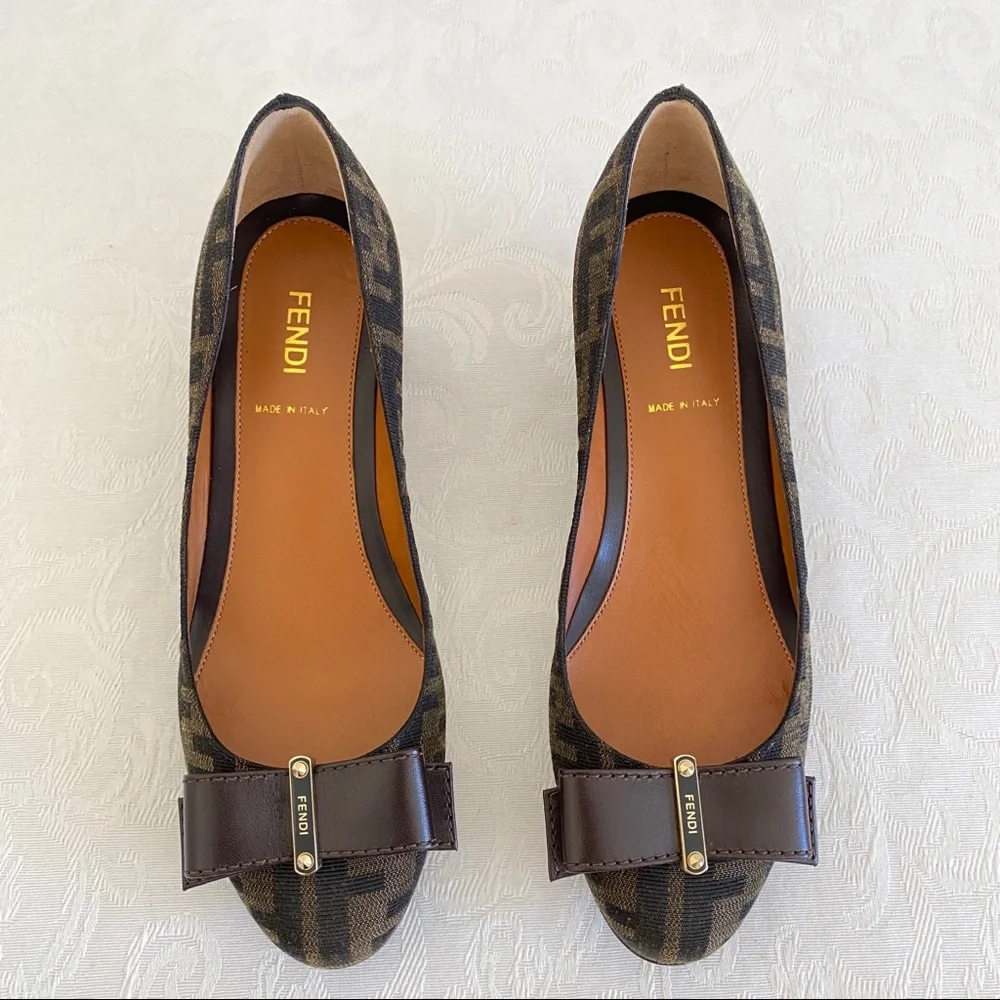 fendi zucca bow wedge
