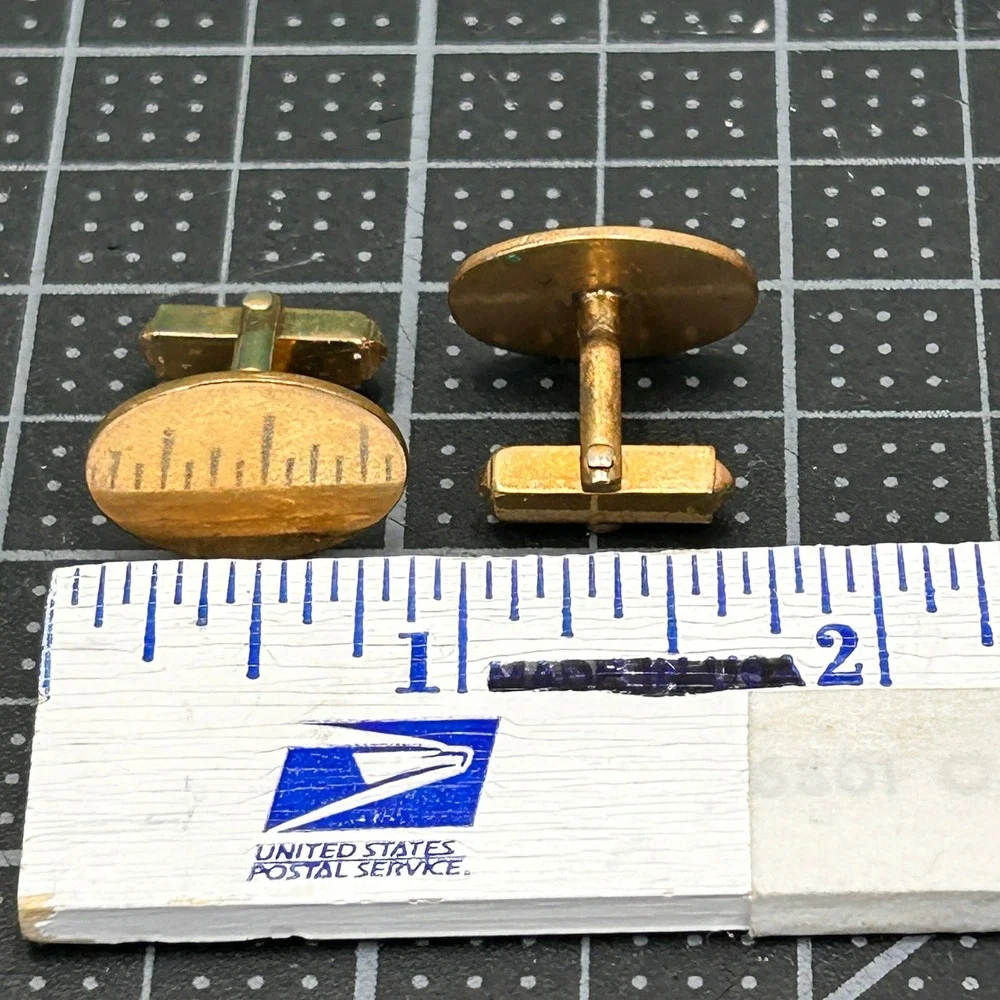 Unbranded vintage gold