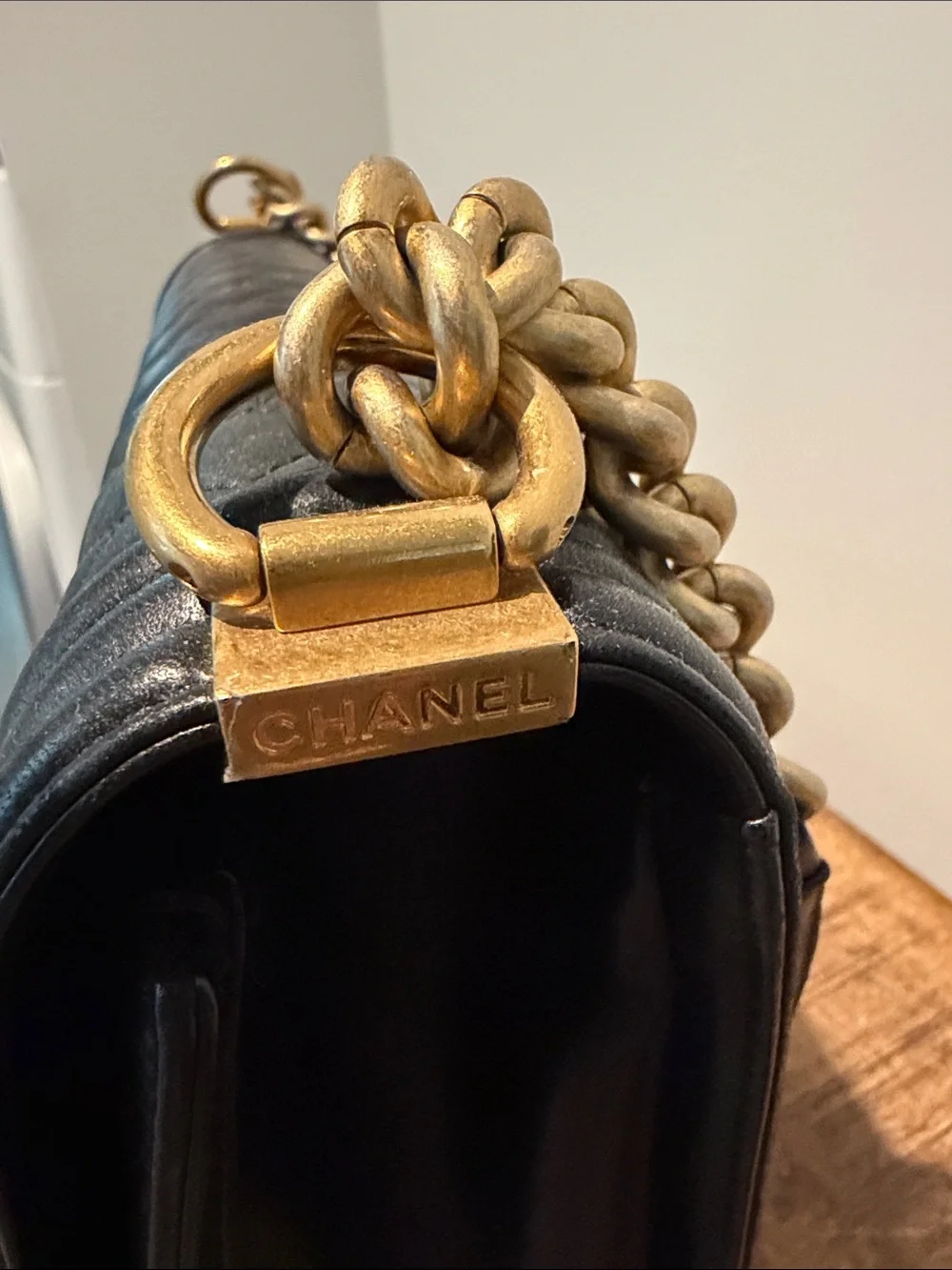 CHANEL elegant quilted