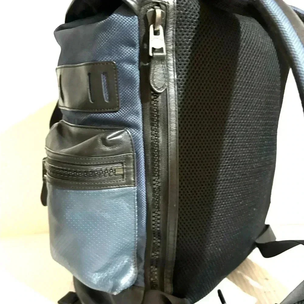 Coach unisex navy