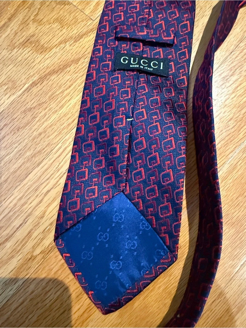 Gucci silk tie
