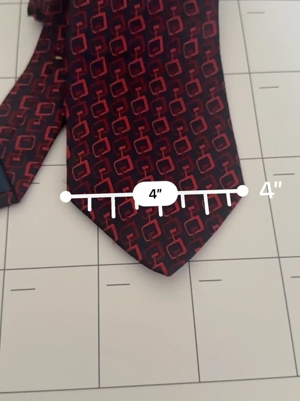 Gucci silk tie