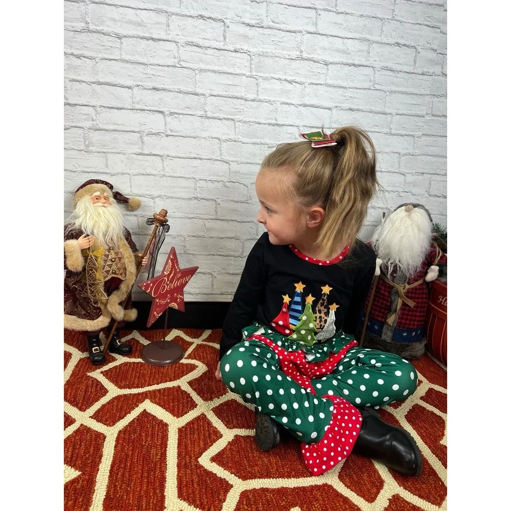 Two Cute Boutique festive outfit