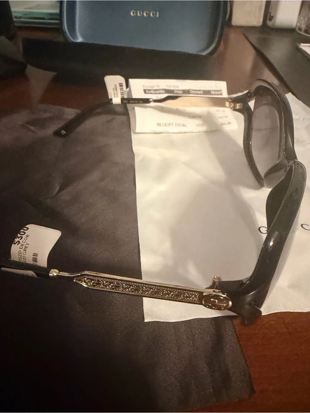 Gucci chic sunglasses