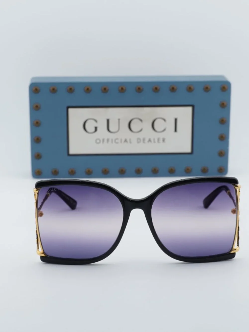 Gucci model gg0592s