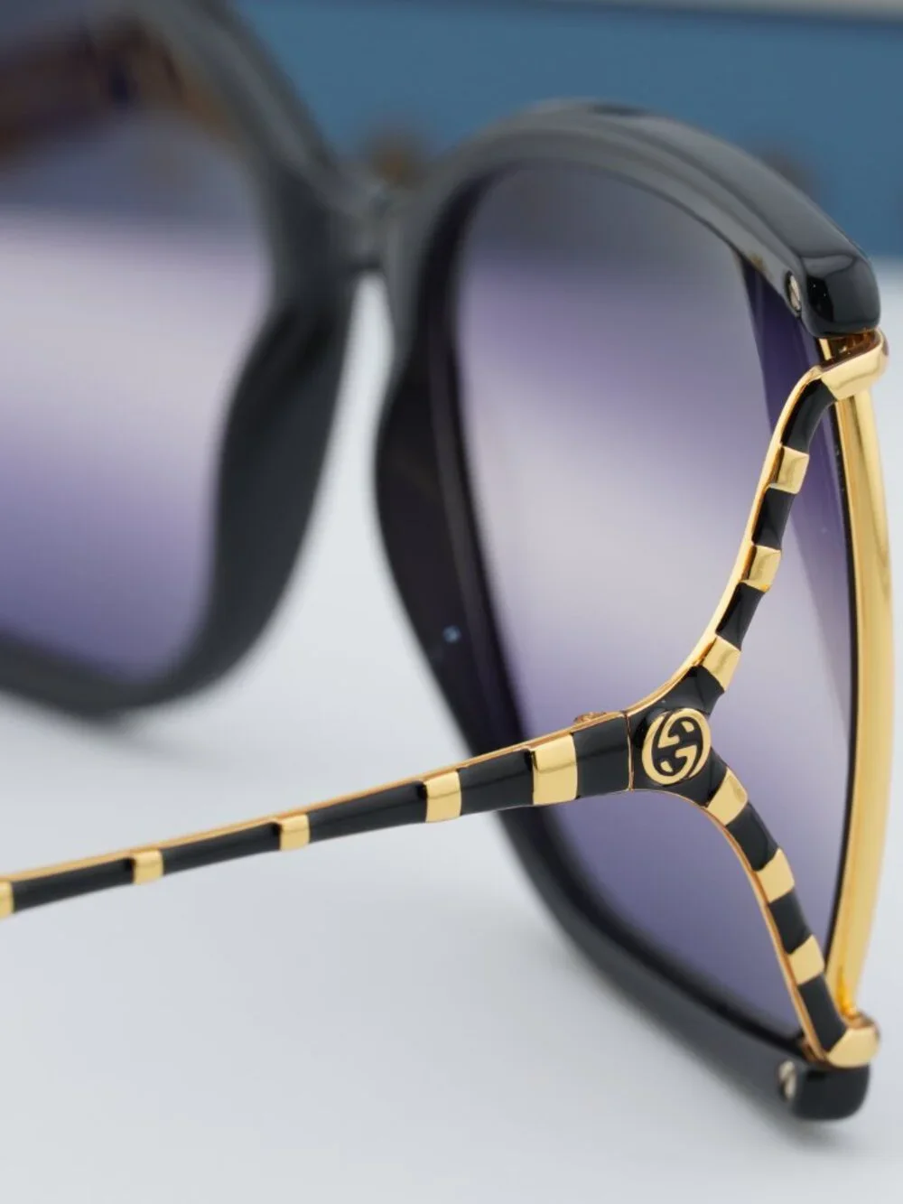Gucci model gg0592s
