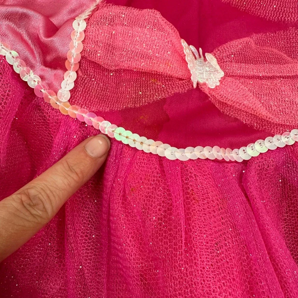 Costumes Usa shown 3pc sleeve