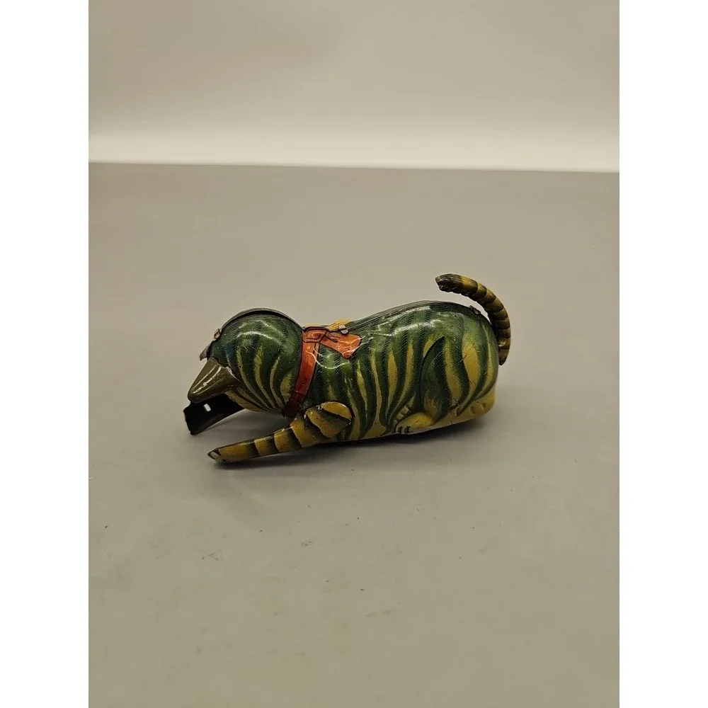 Japanese Tin Toy‎ Cat