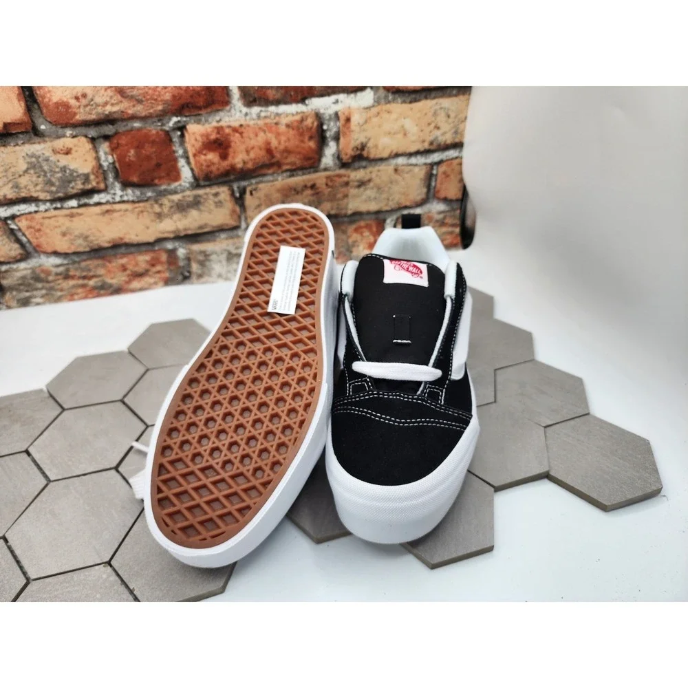 Vans knu stack