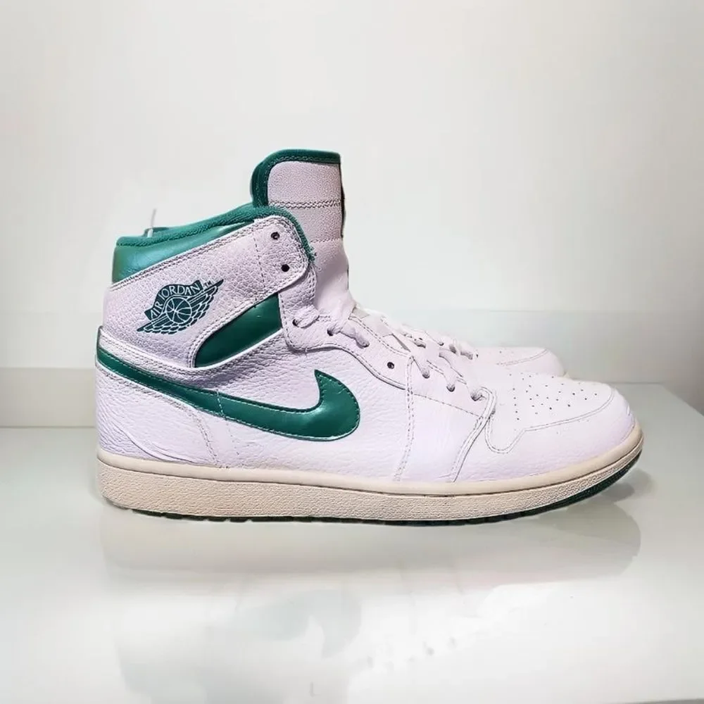 Nike Air Jordan 1 Retro High 