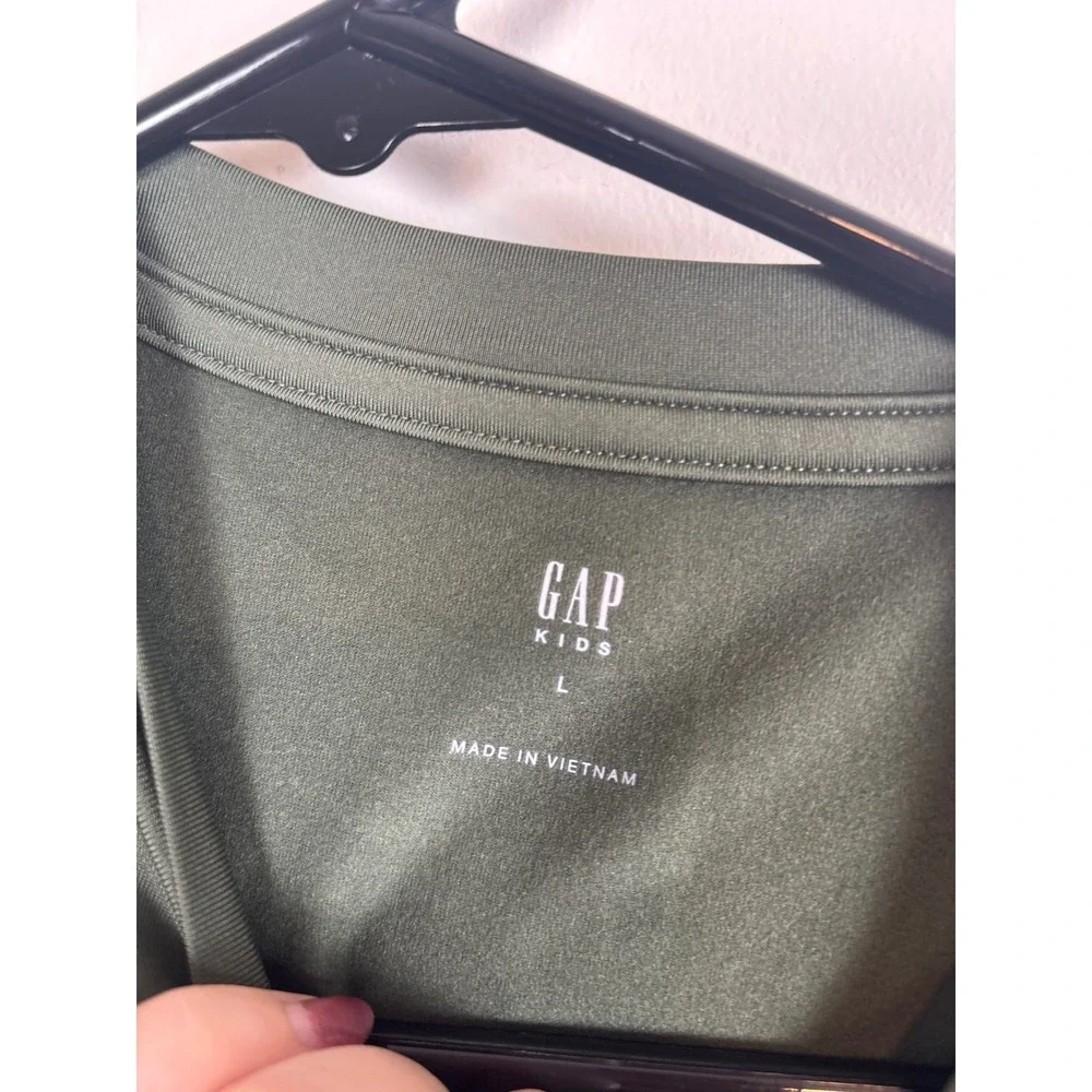 GAP long sleeve