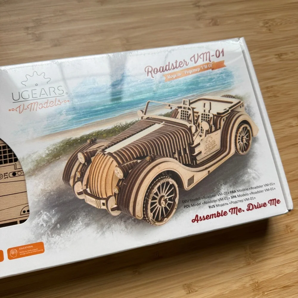 UGears Roadster VM-01 Wooden 3D Puzzle Mechanical Model Kit 437 Parts New Sealed