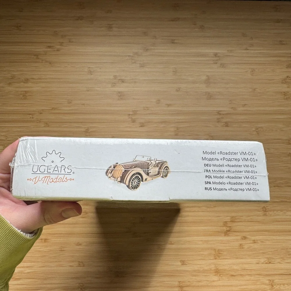 UGears Roadster VM-01 Wooden 3D Puzzle Mechanical Model Kit 437 Parts New Sealed