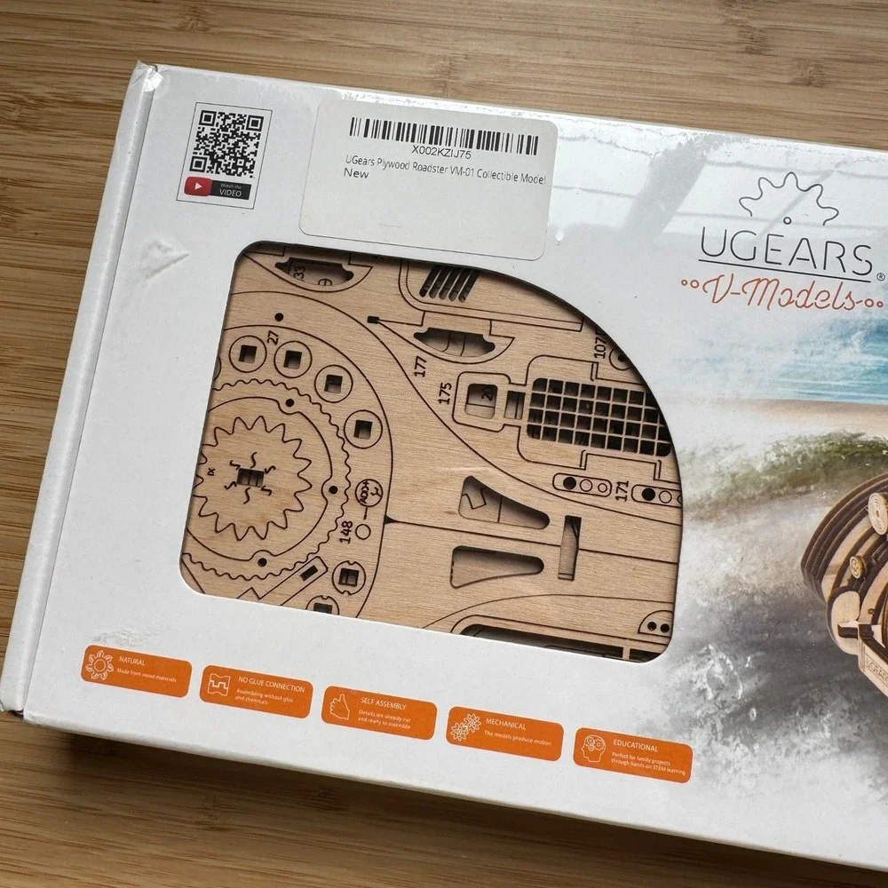 UGears Roadster VM-01 Wooden 3D Puzzle Mechanical Model Kit 437 Parts New Sealed