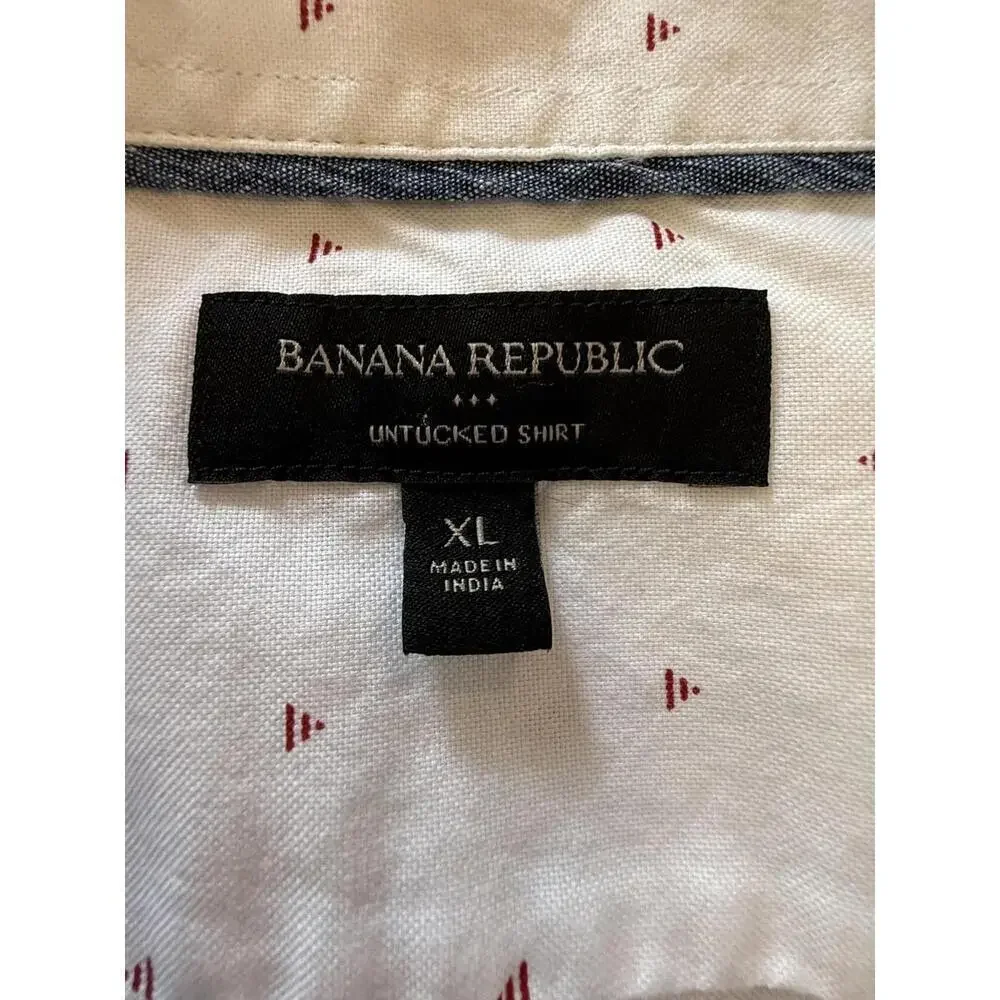 Banana Republic brand banana