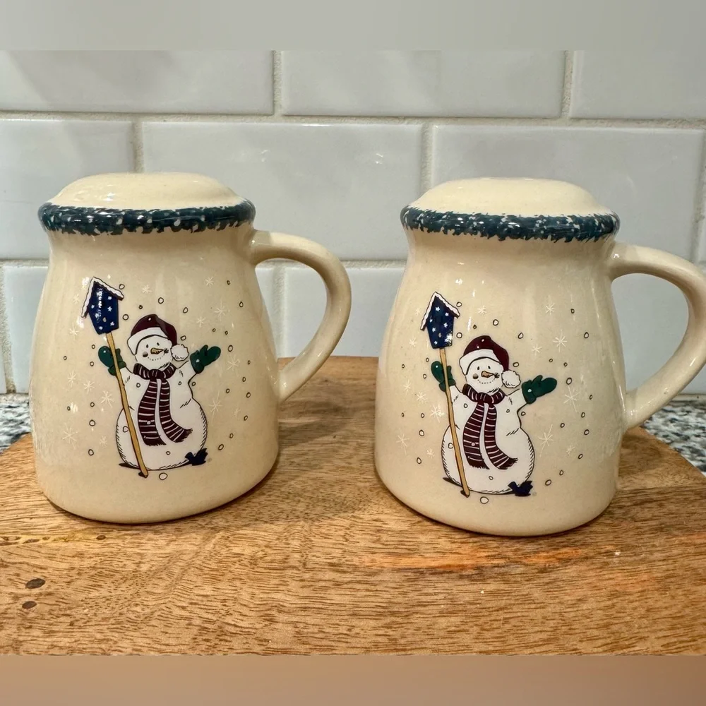 Vintage 90’s‎ Stoneware Snowman Themed Salt & Pepper Shakers