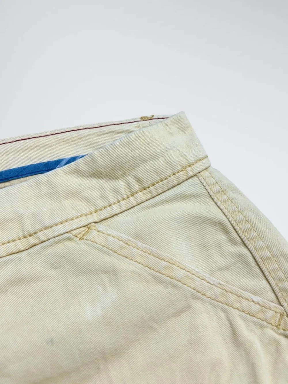 Hollister size tag