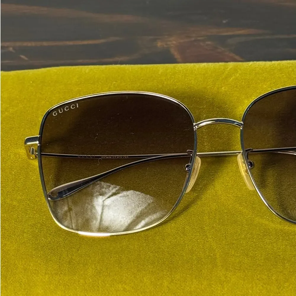 Gucci exude aviator
