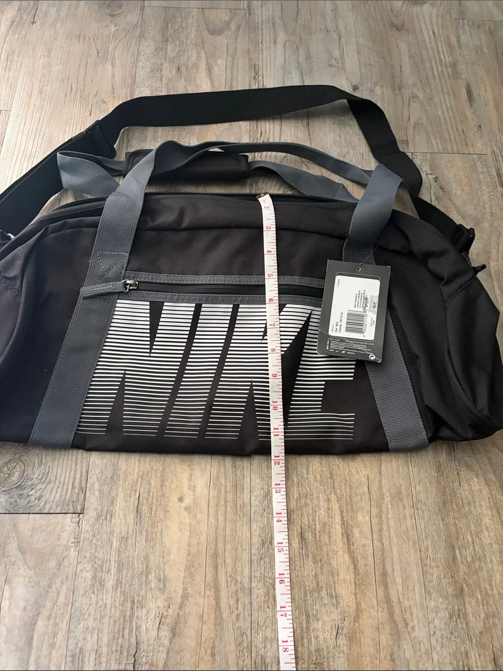 Nike multiple free pockets