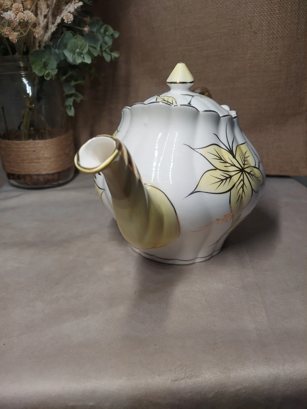 Royal Sealy add vintage