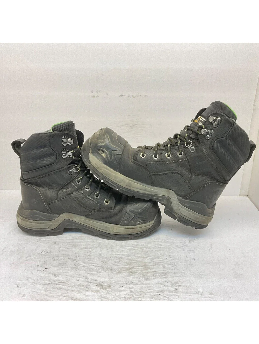 Dakota used boots