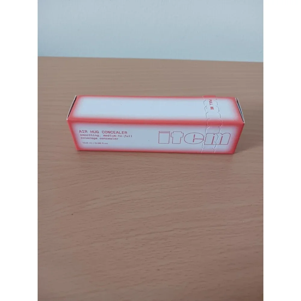 Item Beauty Air Hug Lightweight Full Coverage Concealer‎ Shade 230