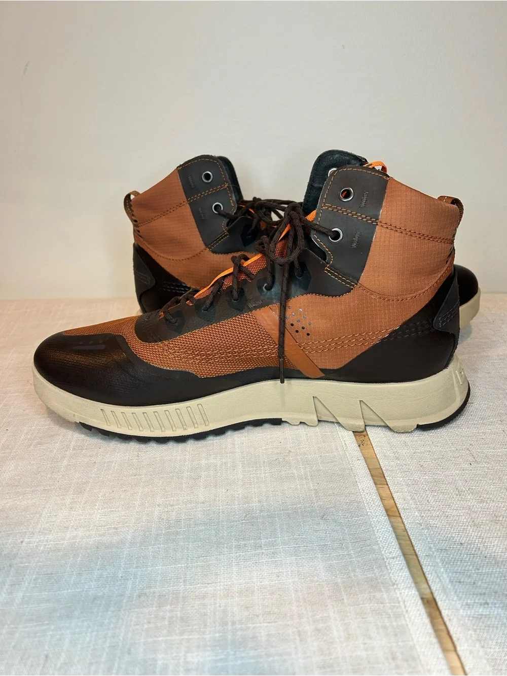 Sorel stylish brown