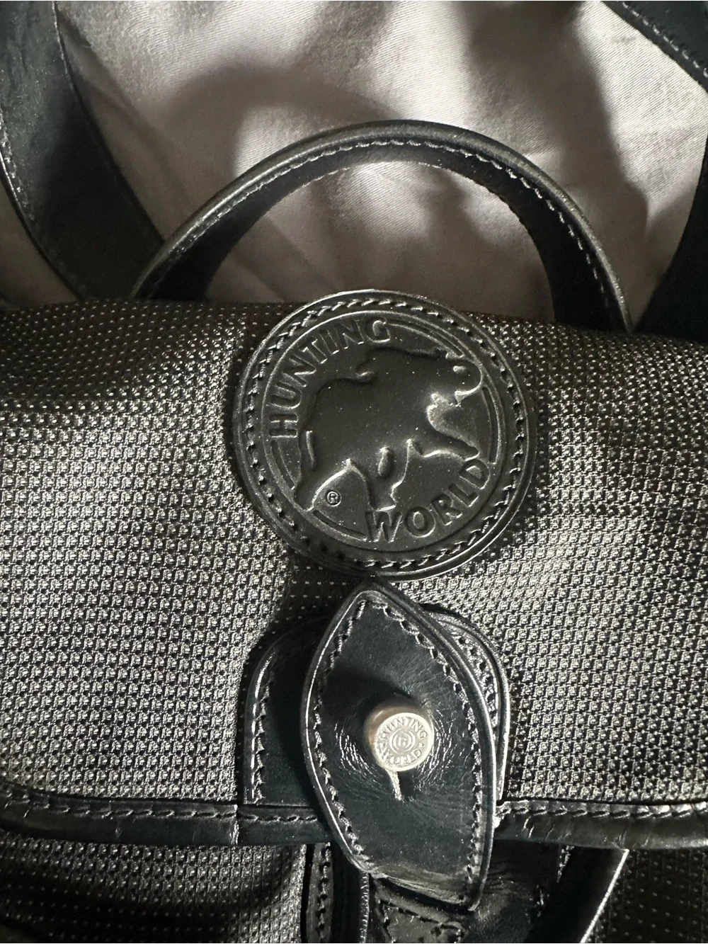 Hunting World functional black