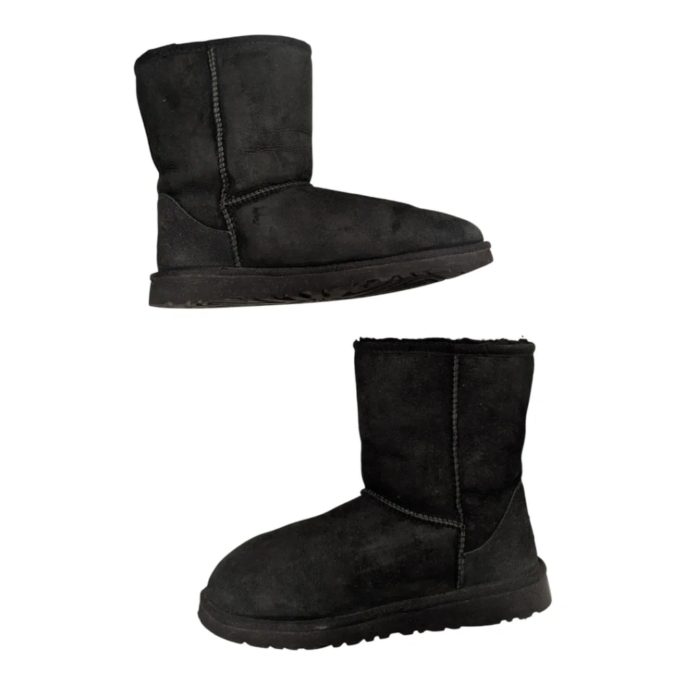UGG classic ii