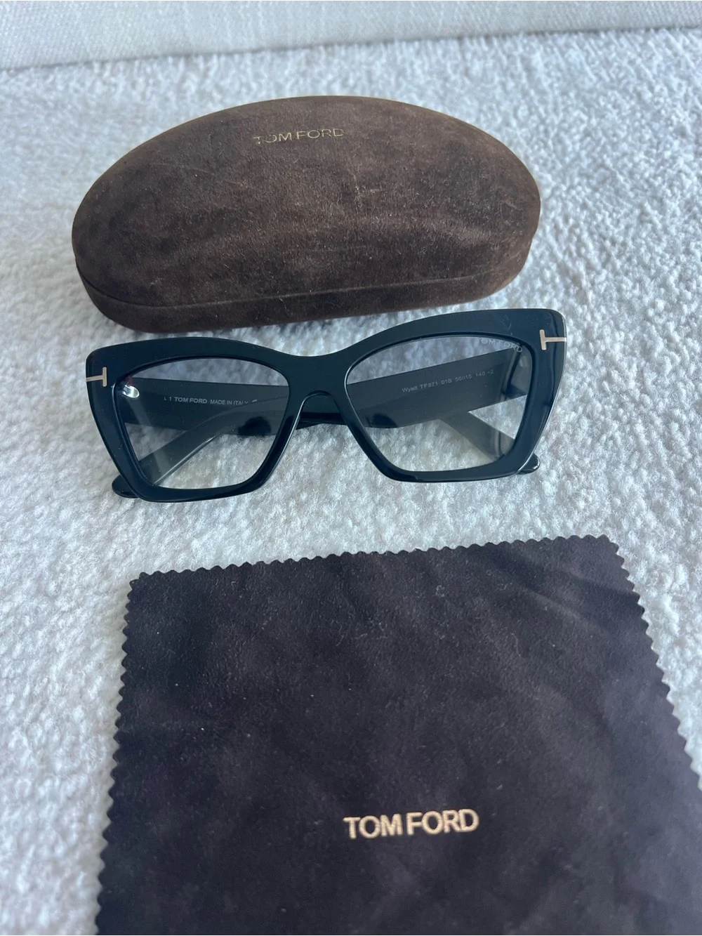 Tom Ford chic cat