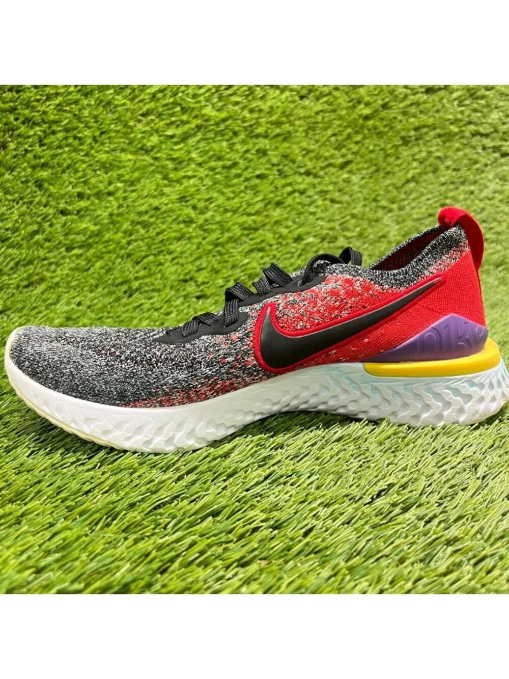 Nike please review