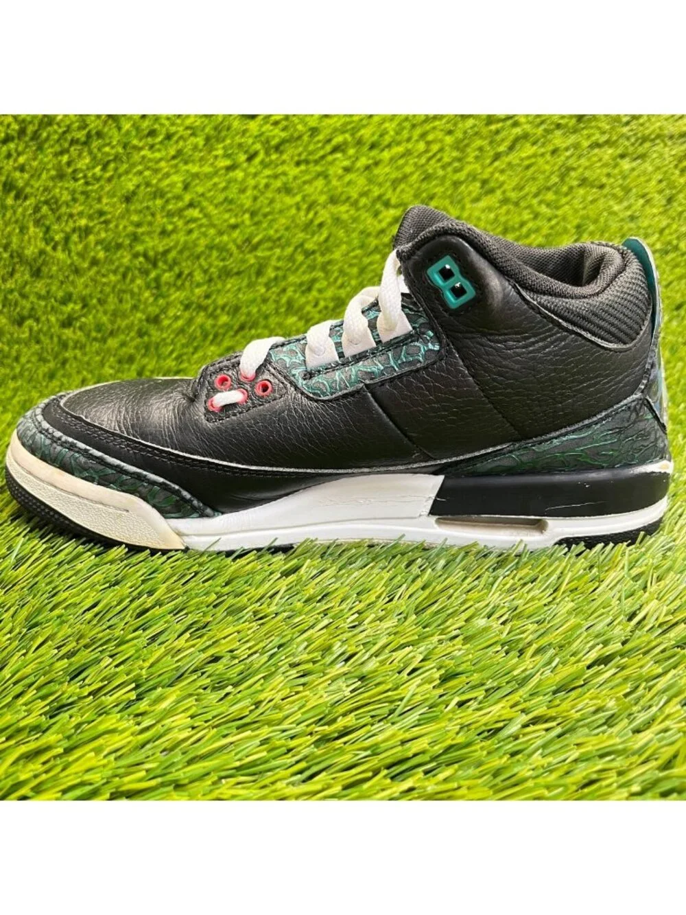 Nike please review