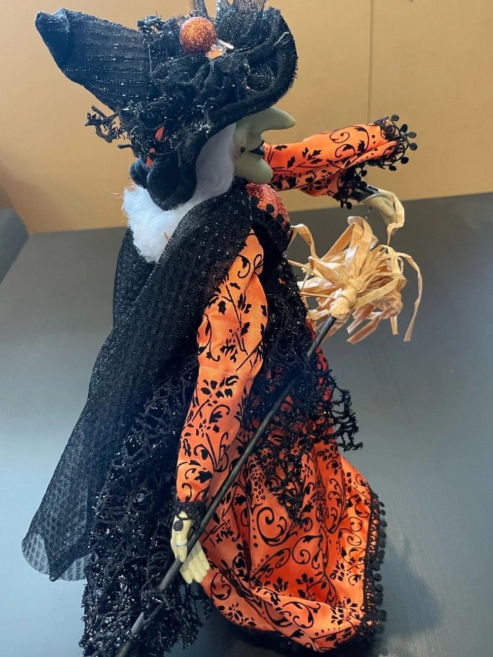 N/A charming witch