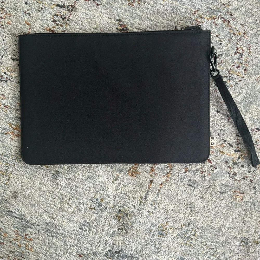 BEIS slim laptop