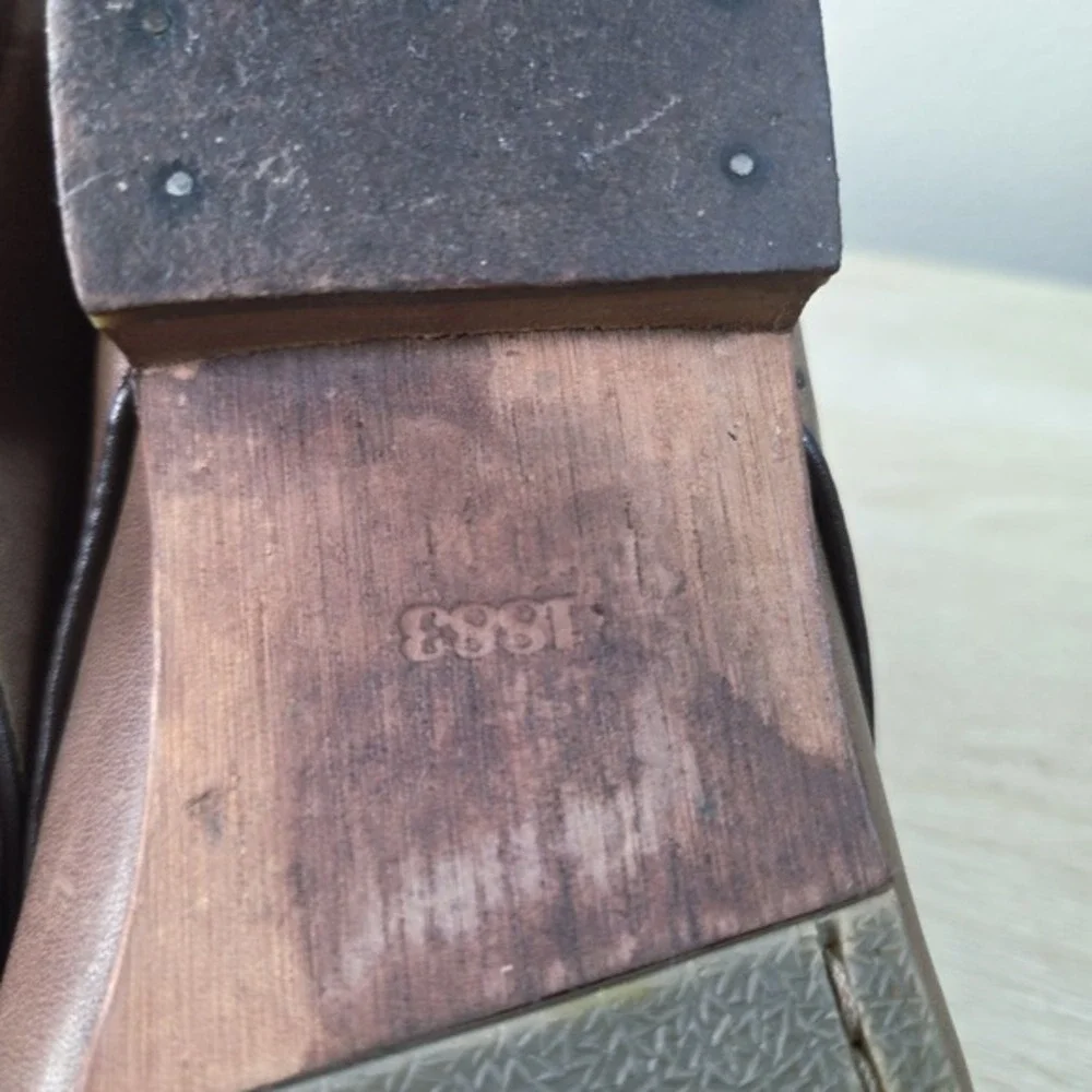 1883 By wolverine brown leather