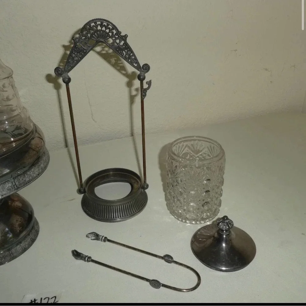 Antique Wm Rogers Cruet Set & Meriden Quadruple Plate Pickle Castor