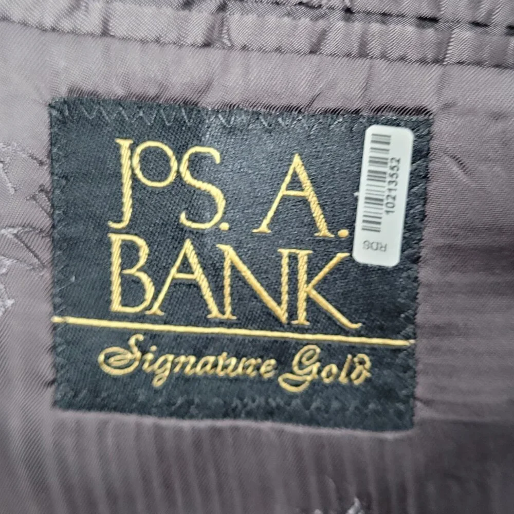 Jos. A. Bank this jos