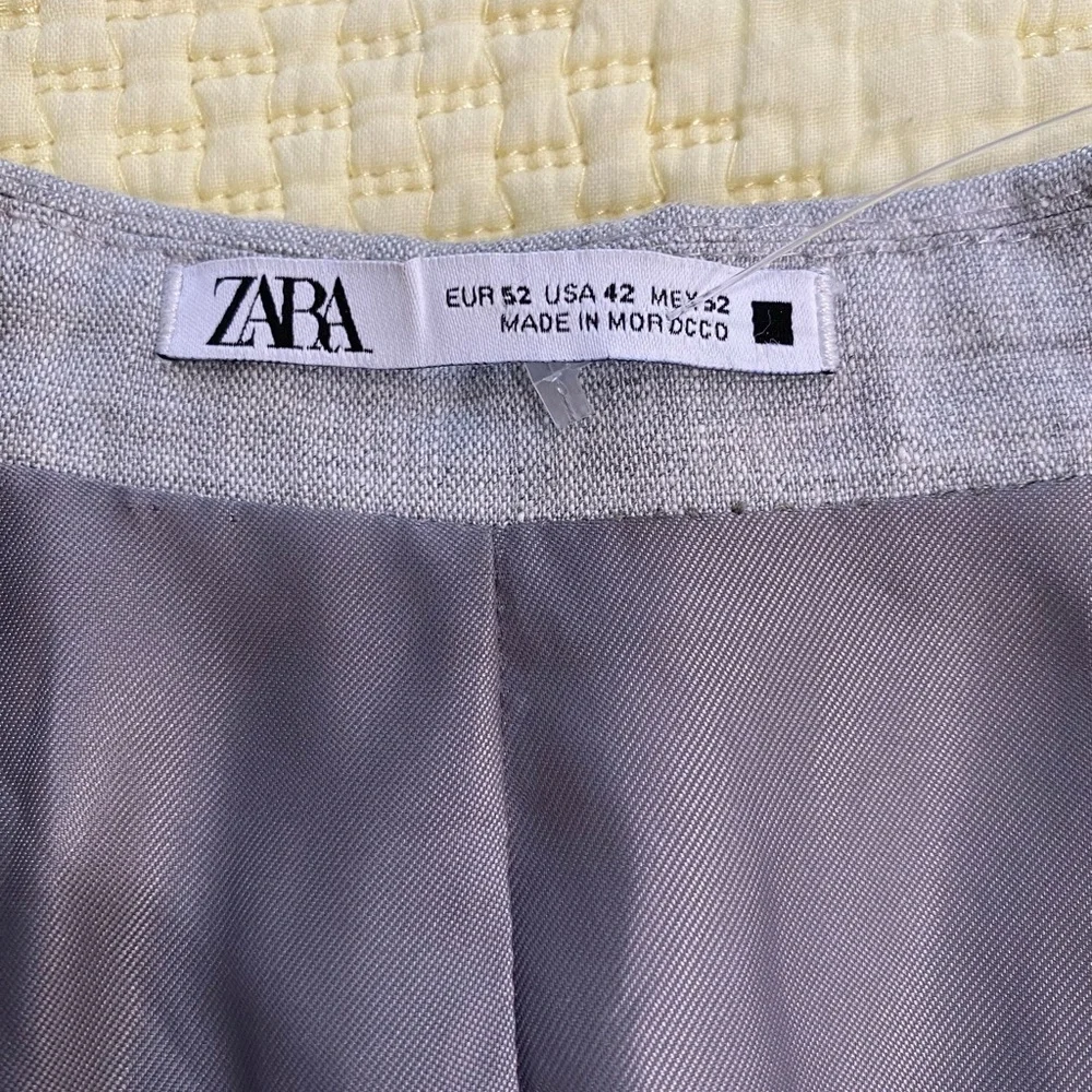 Zara Two Buttons Closure Linen Blend Gray Blazer size 42