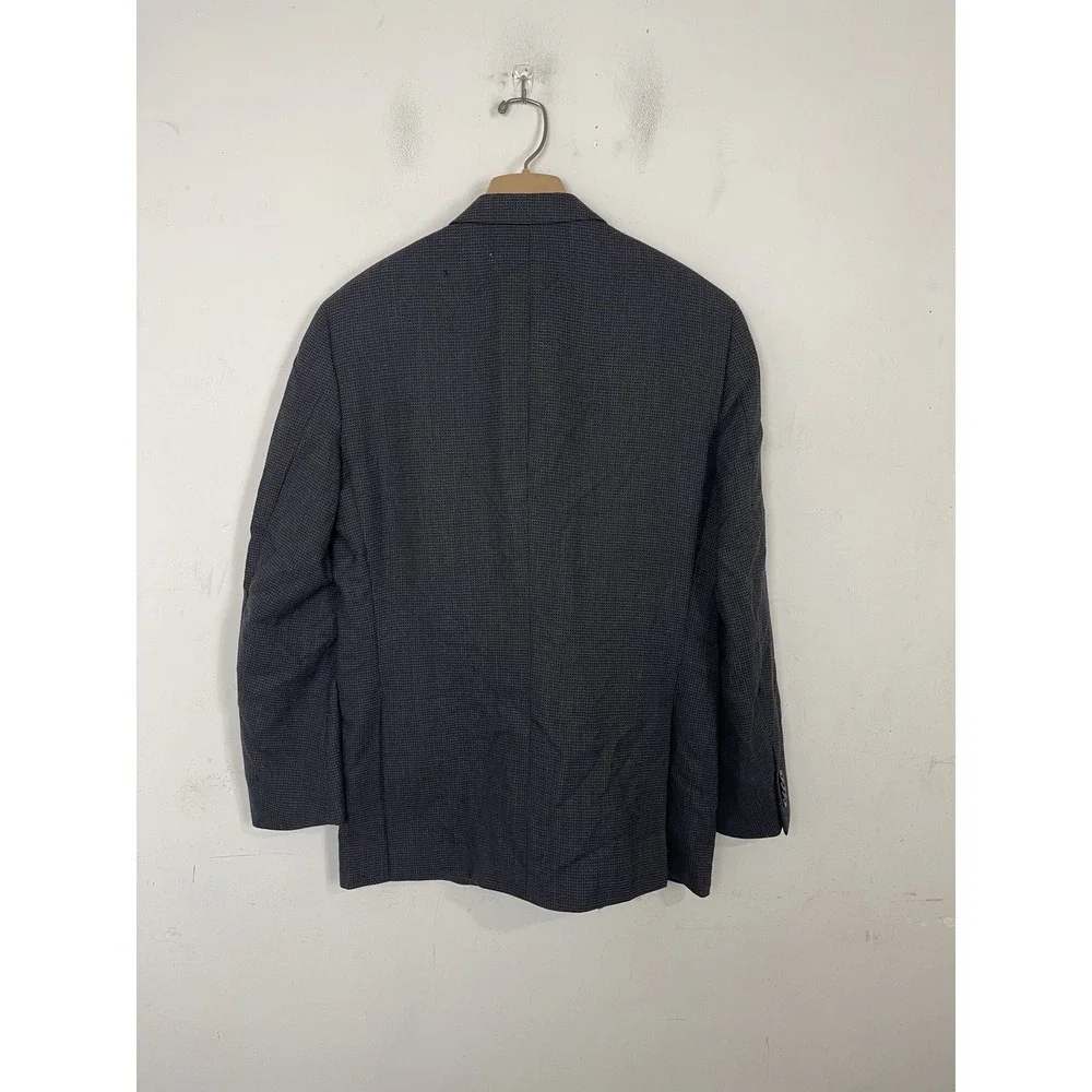 Peter Millar this listing
