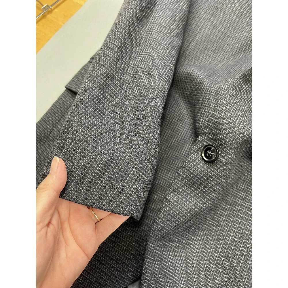 Peter Millar this listing