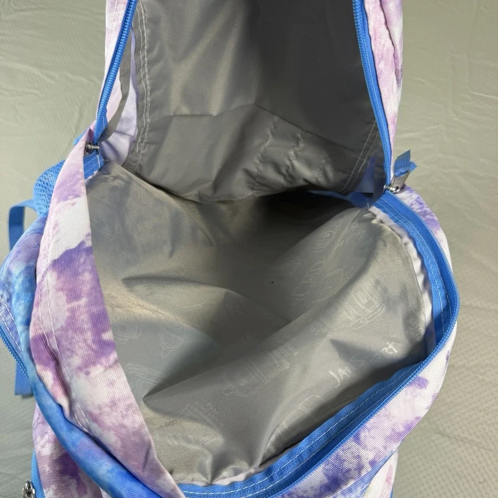 Jansport organize school
