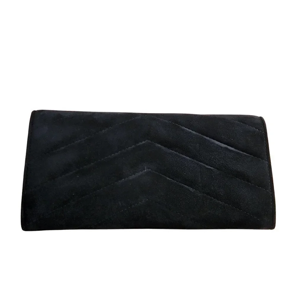 CHANEL authentic chevron
