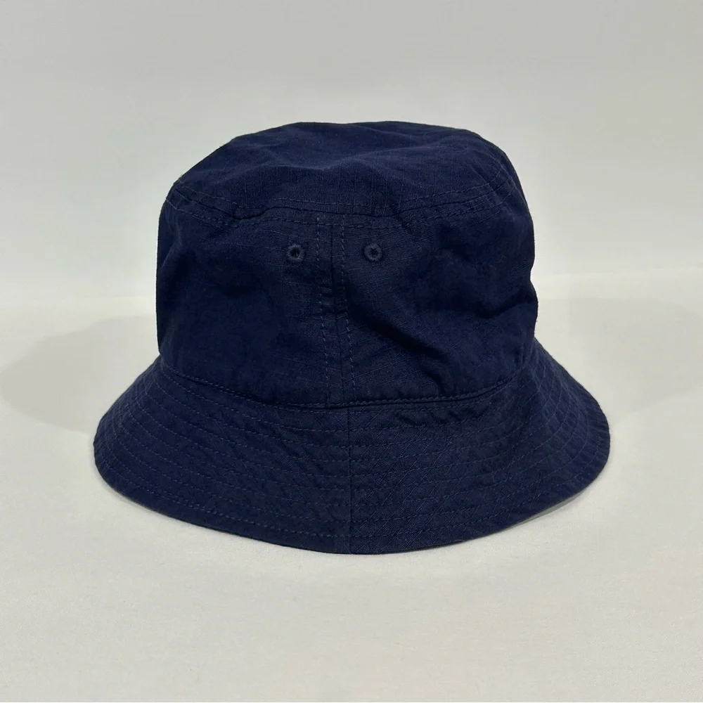 Old Navy navy light
