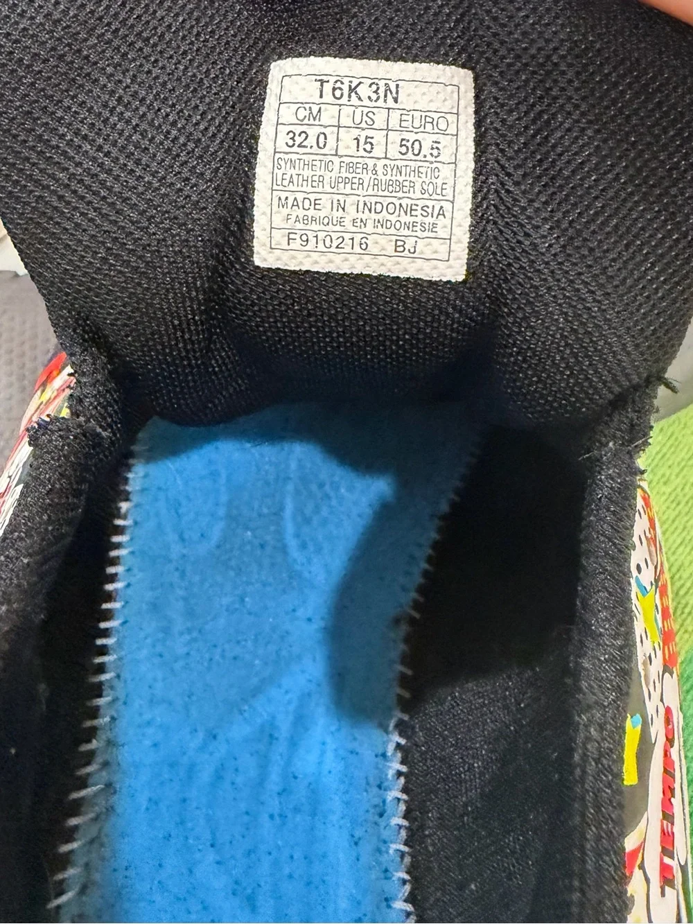 Asics bold graphic