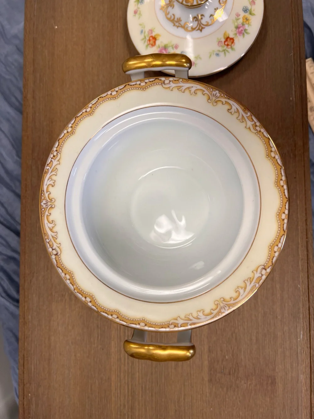 Noritake porcelain sugar