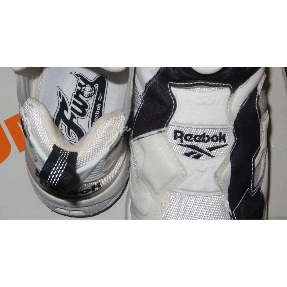 Reebok send unique