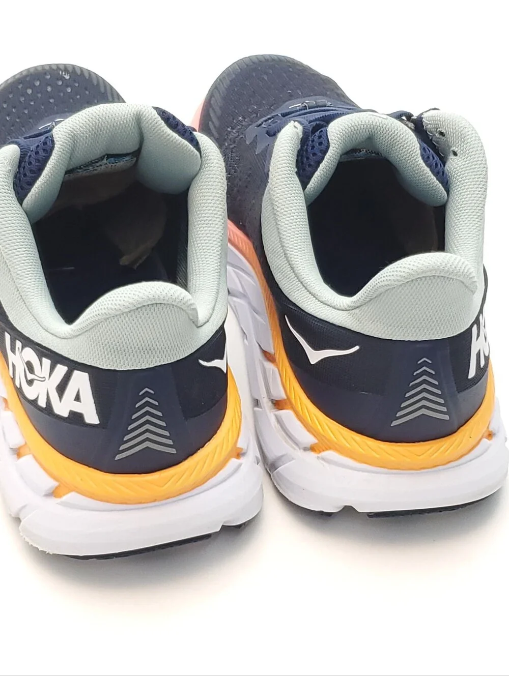 Hoka One One hoka one