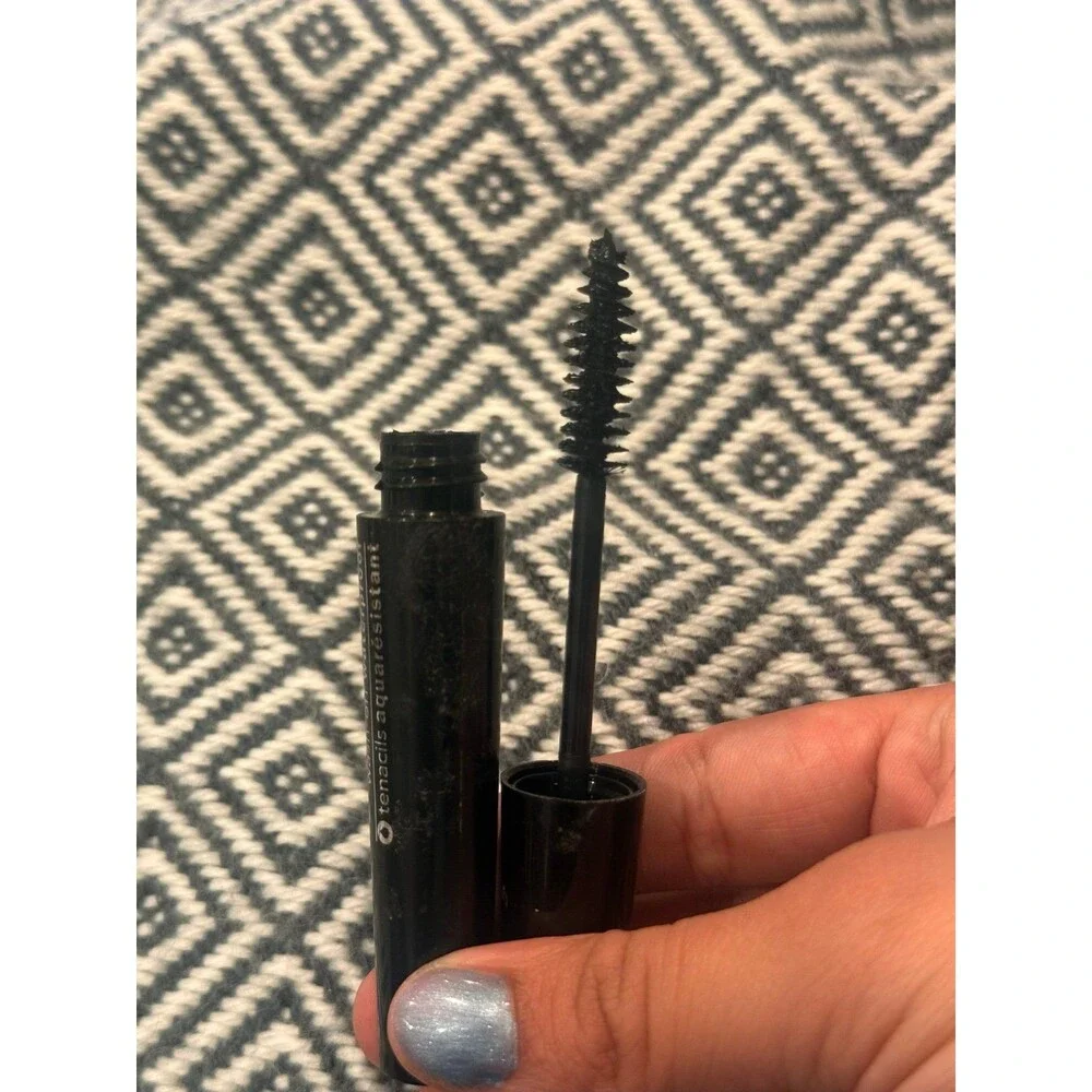 Avon mascara hypoallergenic usage