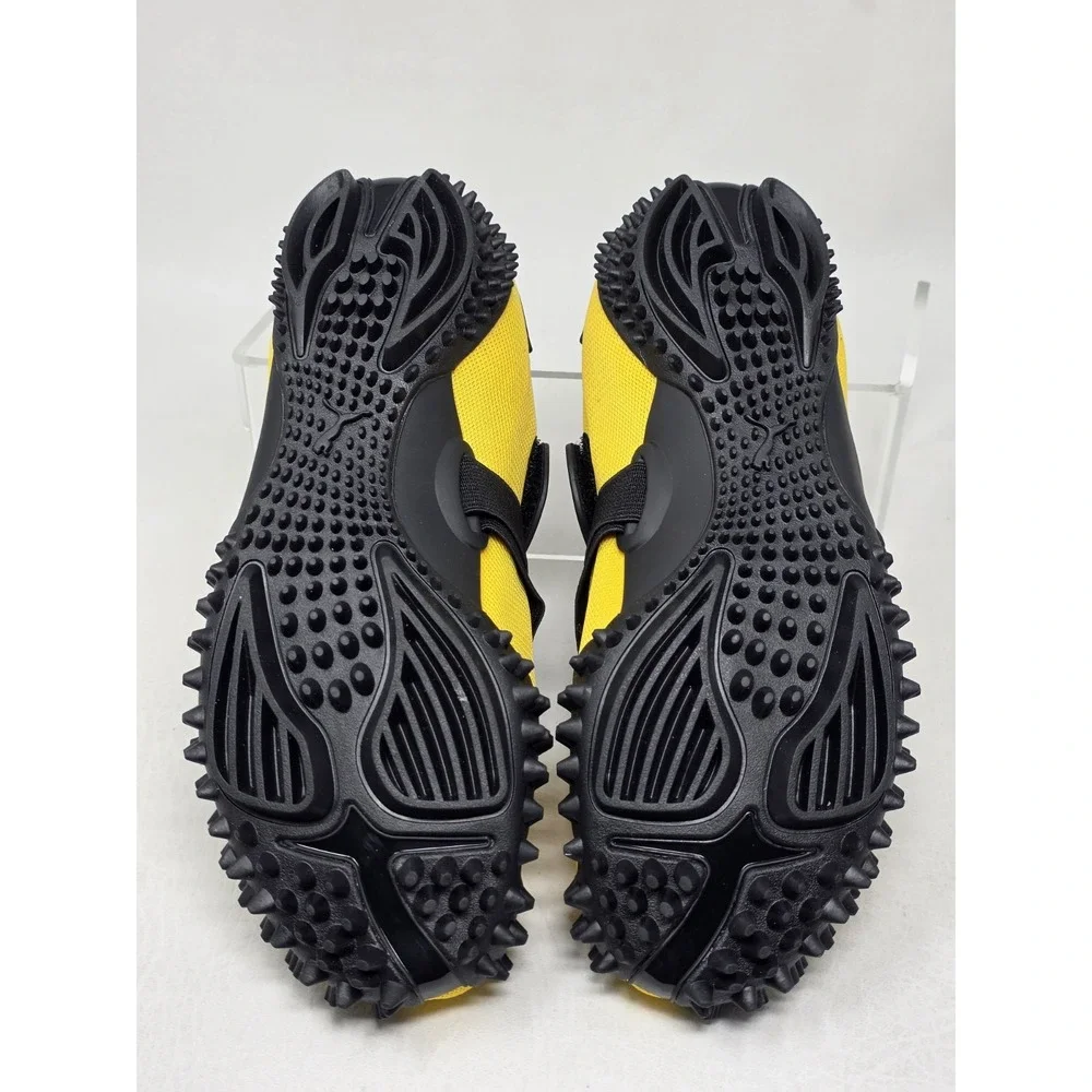 Puma yellow black