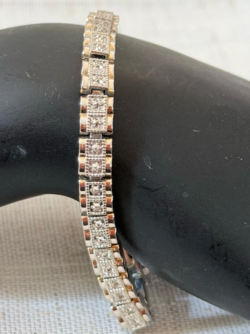 N/A elegant silver